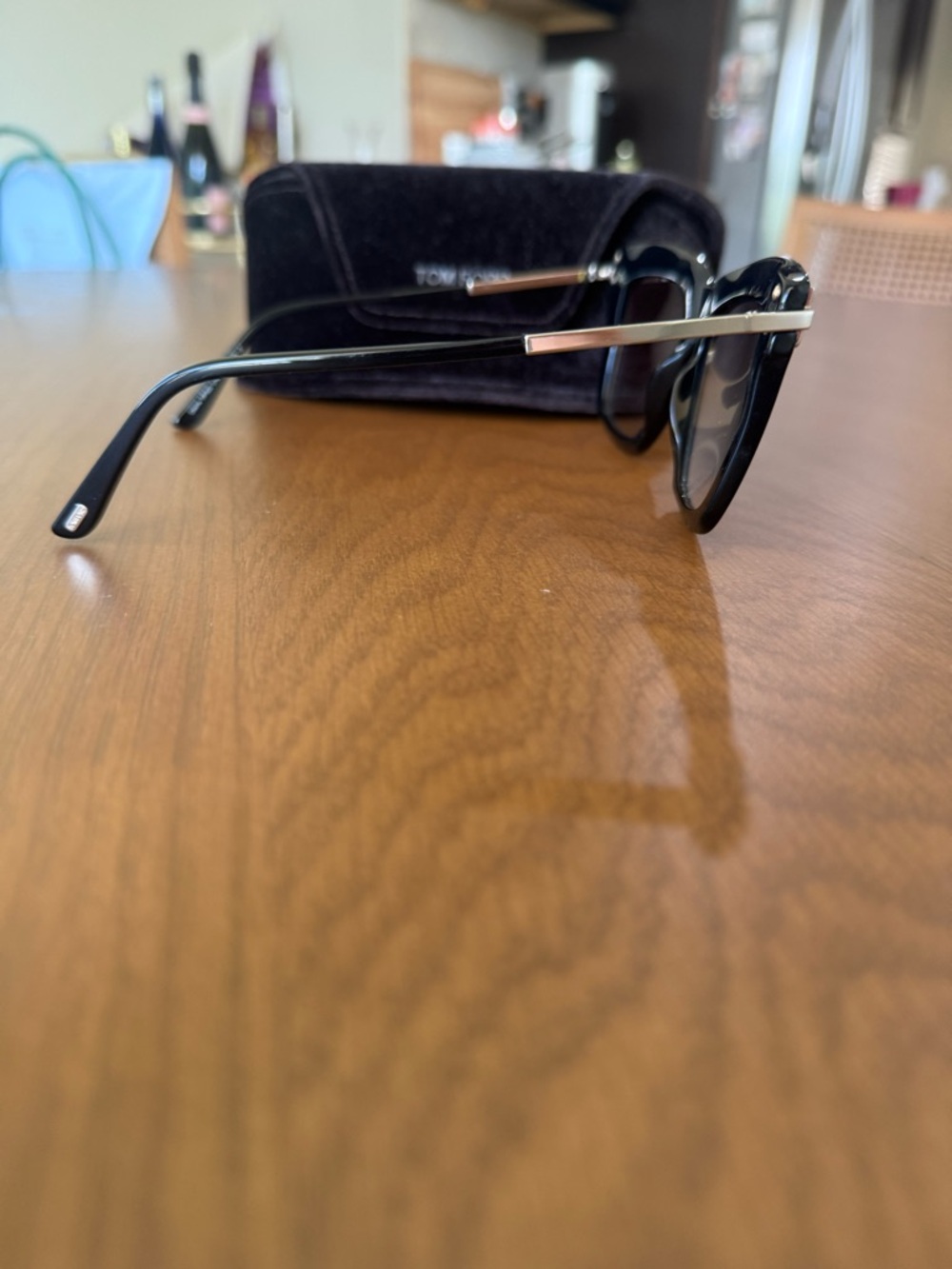 Tom Ford Black Cat-Eye Sunglasses with Silver T Accents - Picture 2 of 4
